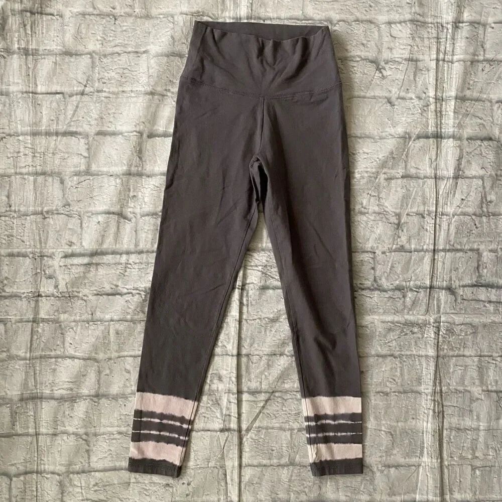 Aerie women S chill play move compression leggings grey & white